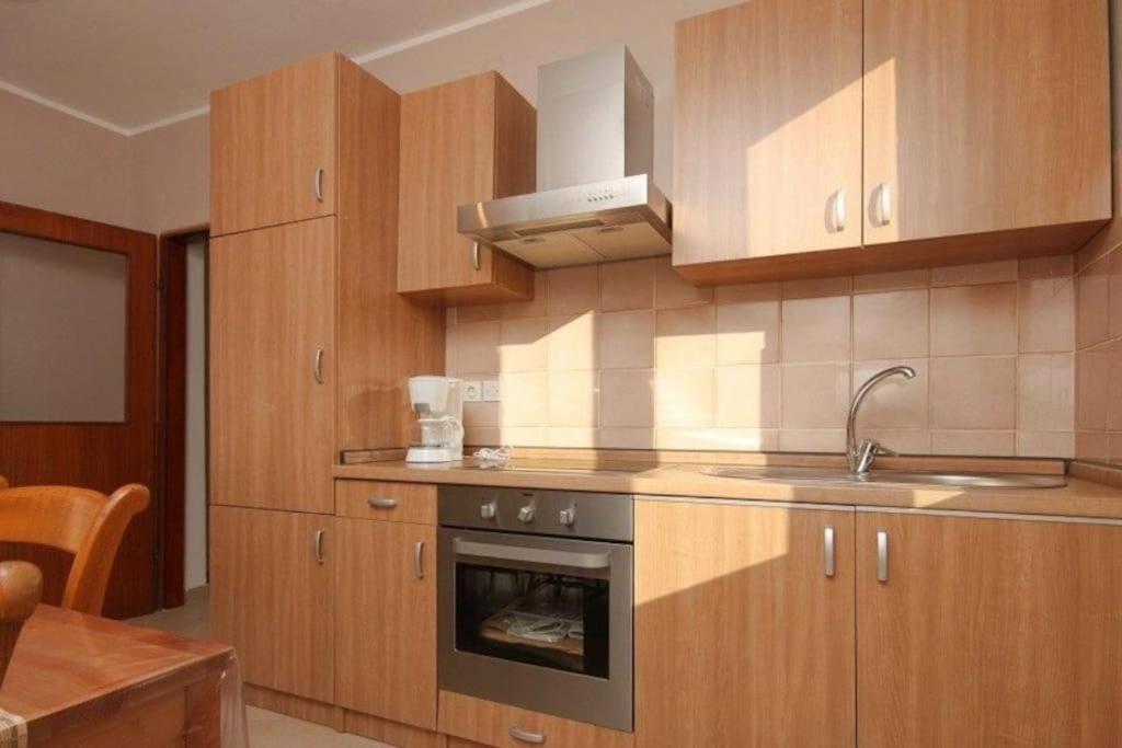 Murin Delfin Apartment Umag Exterior photo